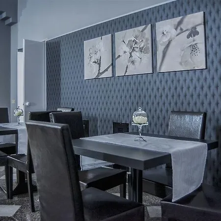 Hotel Santa Chiara