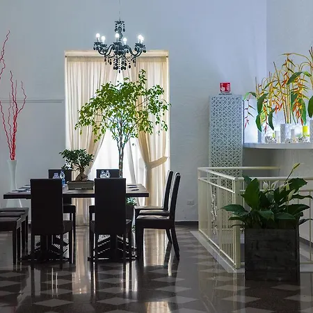 Szálloda Santa Chiara 3*