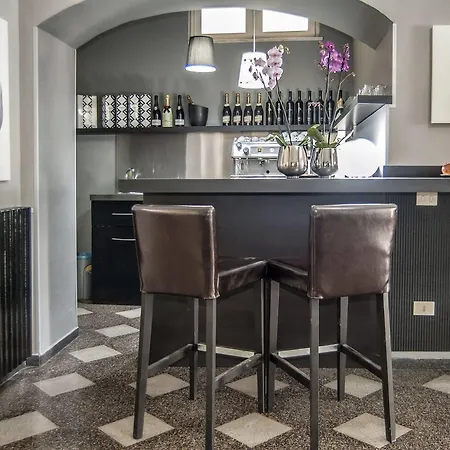 Hotel Santa Chiara 3*